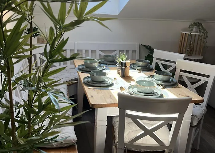 Hauz Am Berg Apartment Mit Pools & Sauna