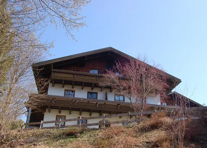 & Living - Hauz Am Berg Holiday home *